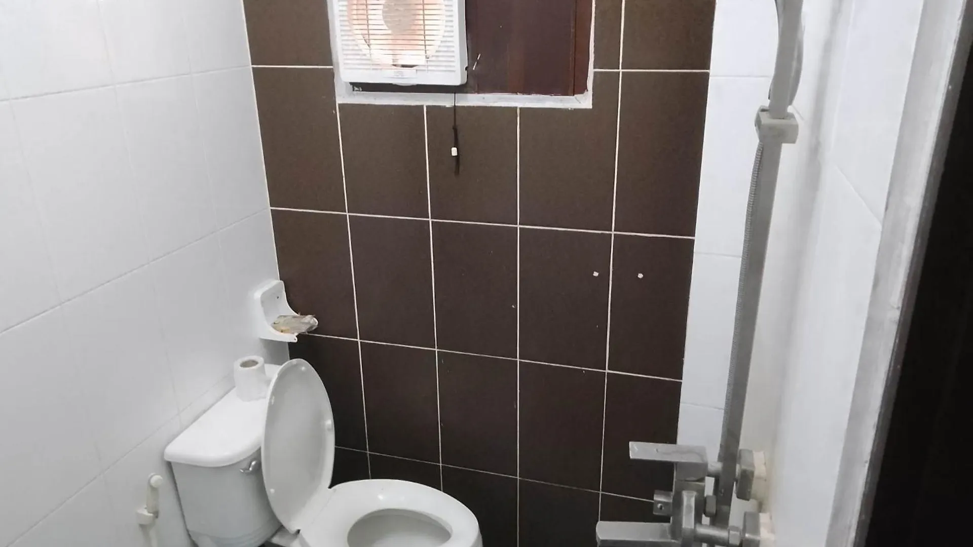 Hostel City Backpackers Center Luang Prabang