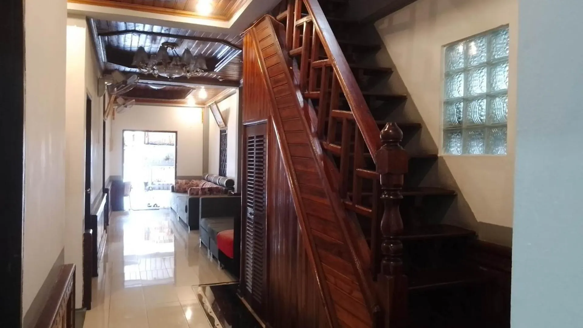 Hostel City Backpackers Center Luang Prabang