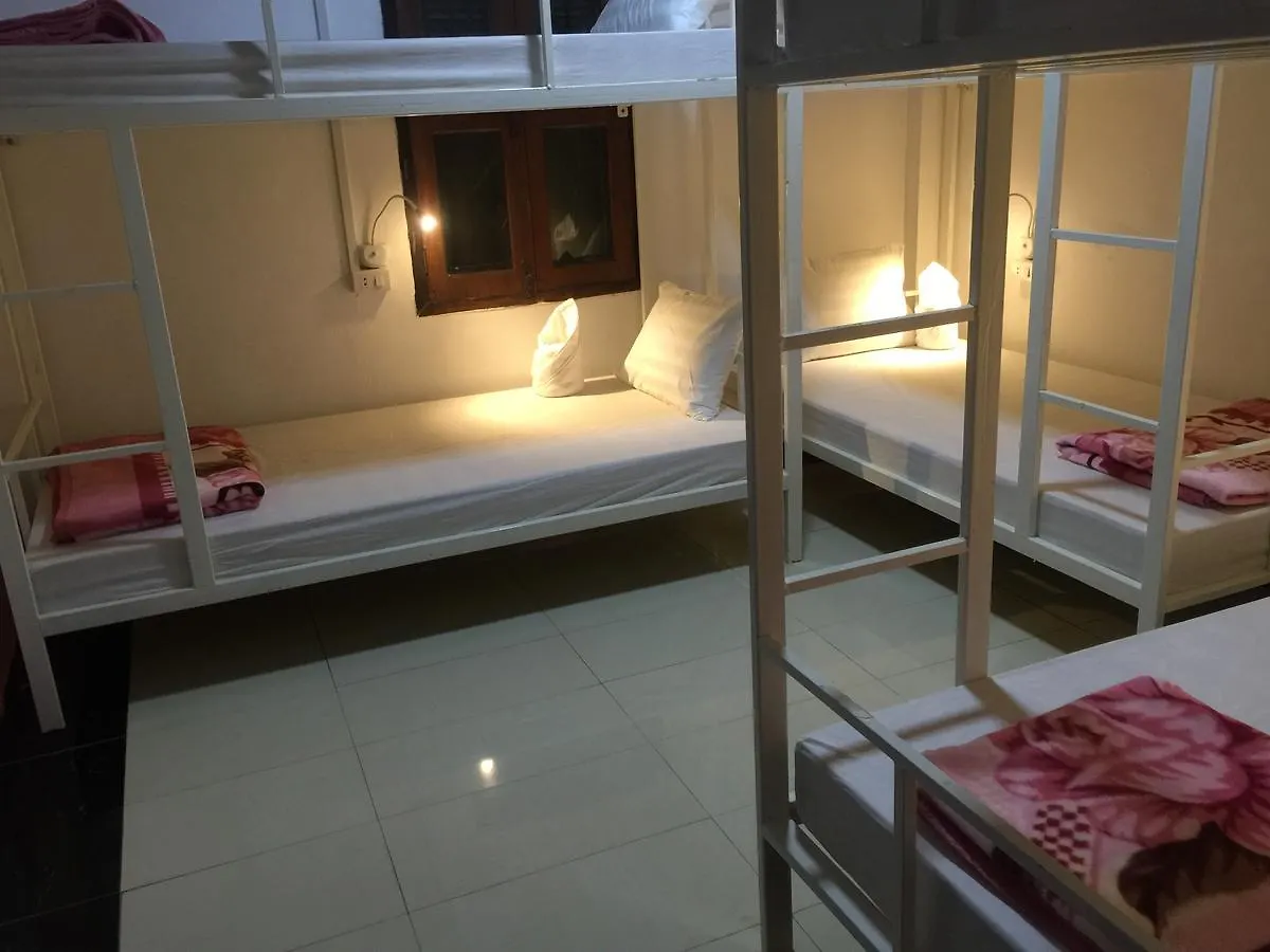 City Backpackers Center Luang Prabang 0*,